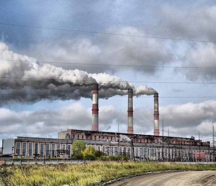 Coal power plant polluting the air